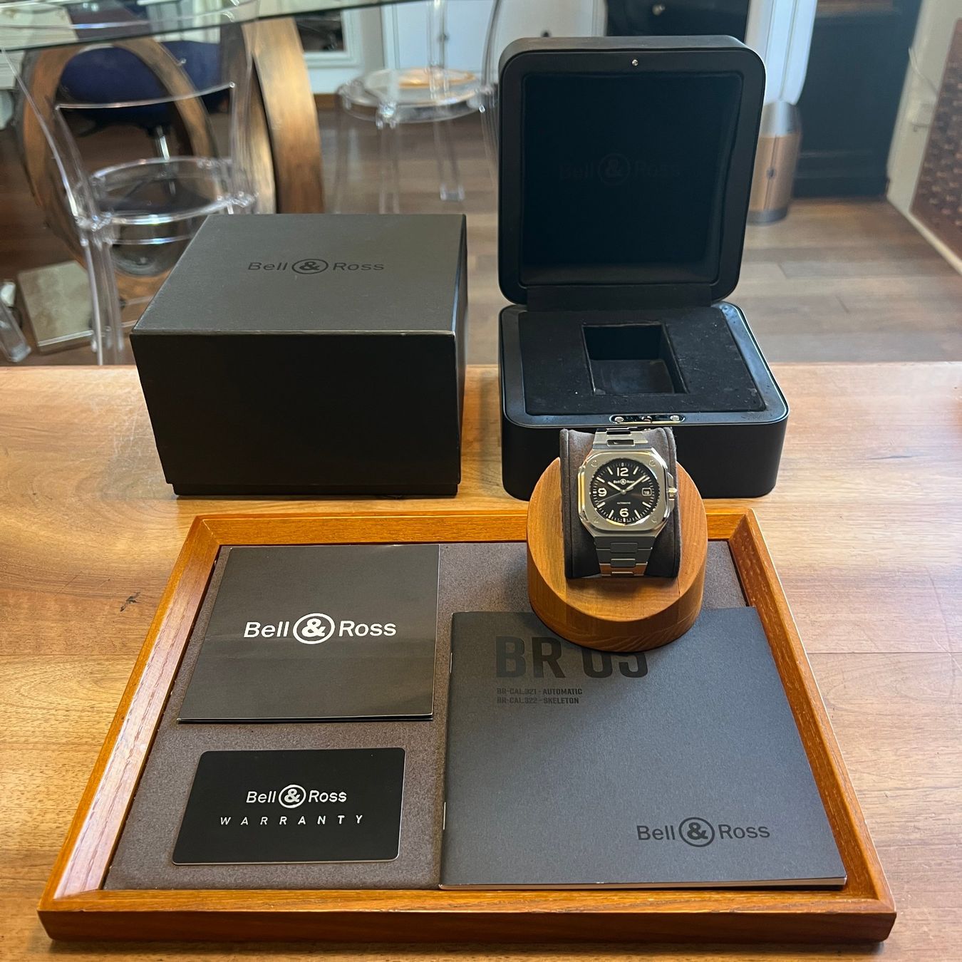 Bell & Ross Uhren: Bell & Ross Black Dial Automatic Date Full Set BR05A-BL-ST/S – Gebraucht aus Carouge GE von Watchaser 9