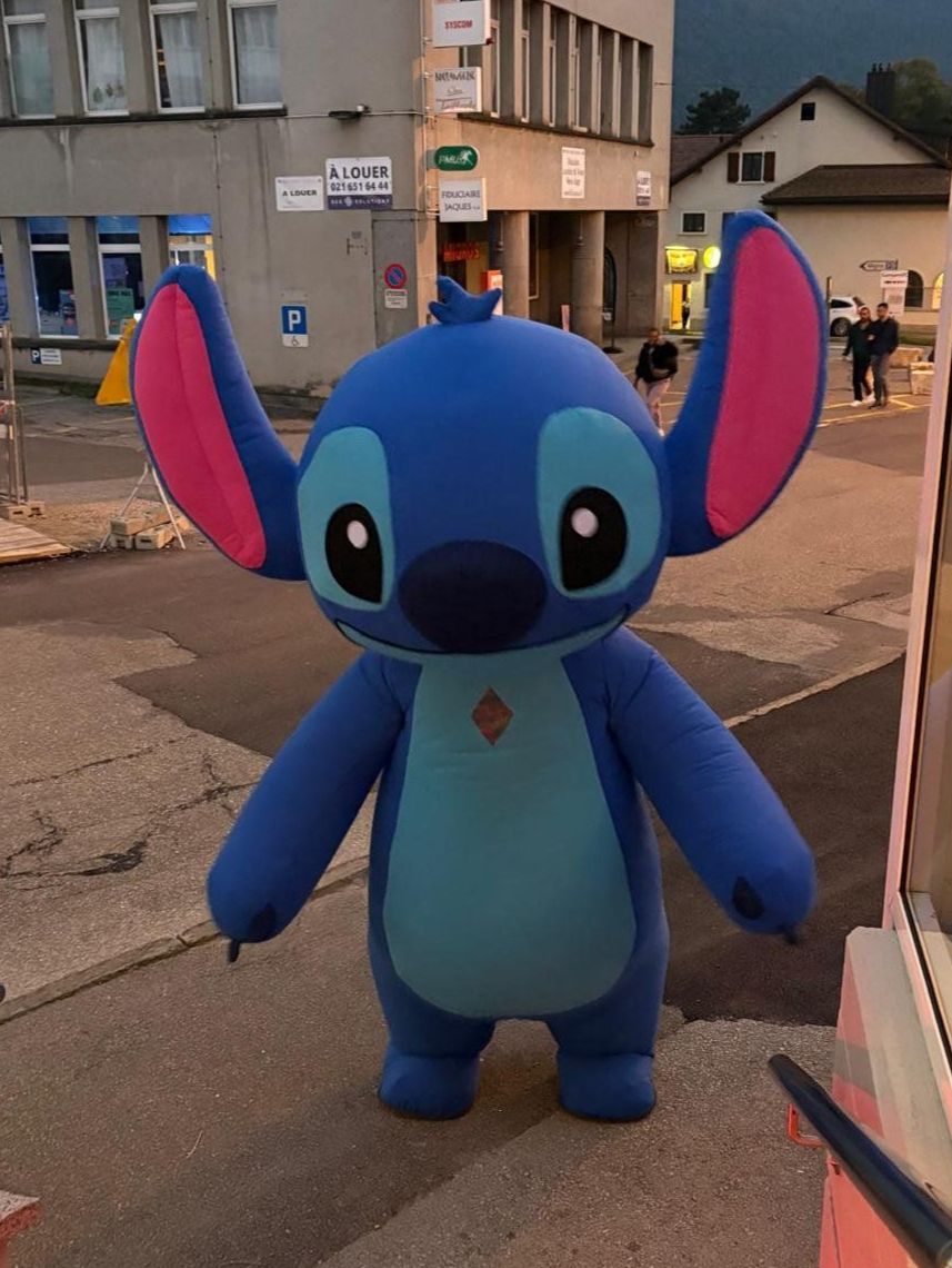 Completi: Location de costume gonflable géant de Stitch, 2,5 m de haut – Usato da pully venduto da gringoloko 3