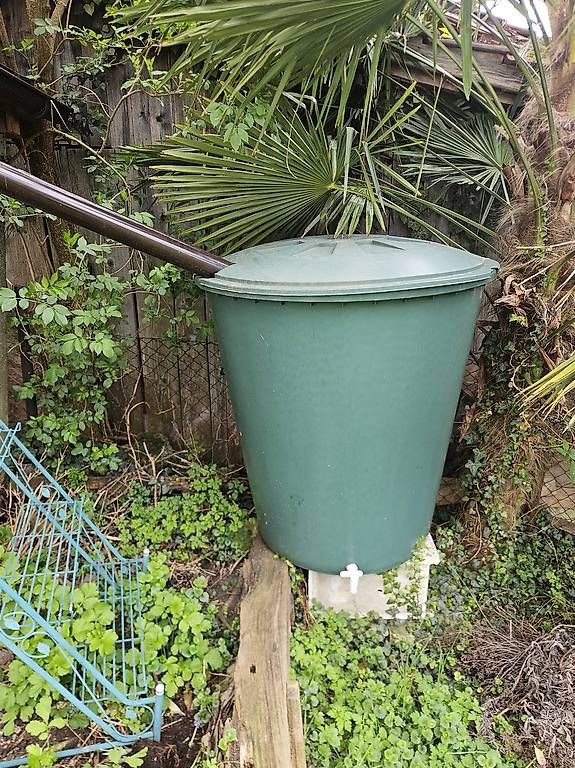Trattori: Réservoir à eau de pluie et accessoires  – Usato da Aigle venduto da Oapi 1