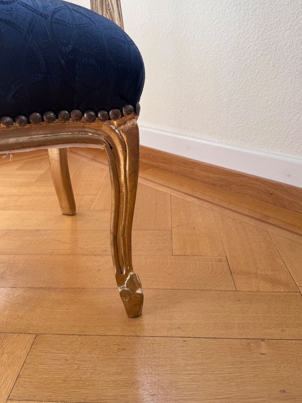 Poltrone: Fauteuil Louis XV style baroque – Usato da Lausanne venduto da Neytirii 2