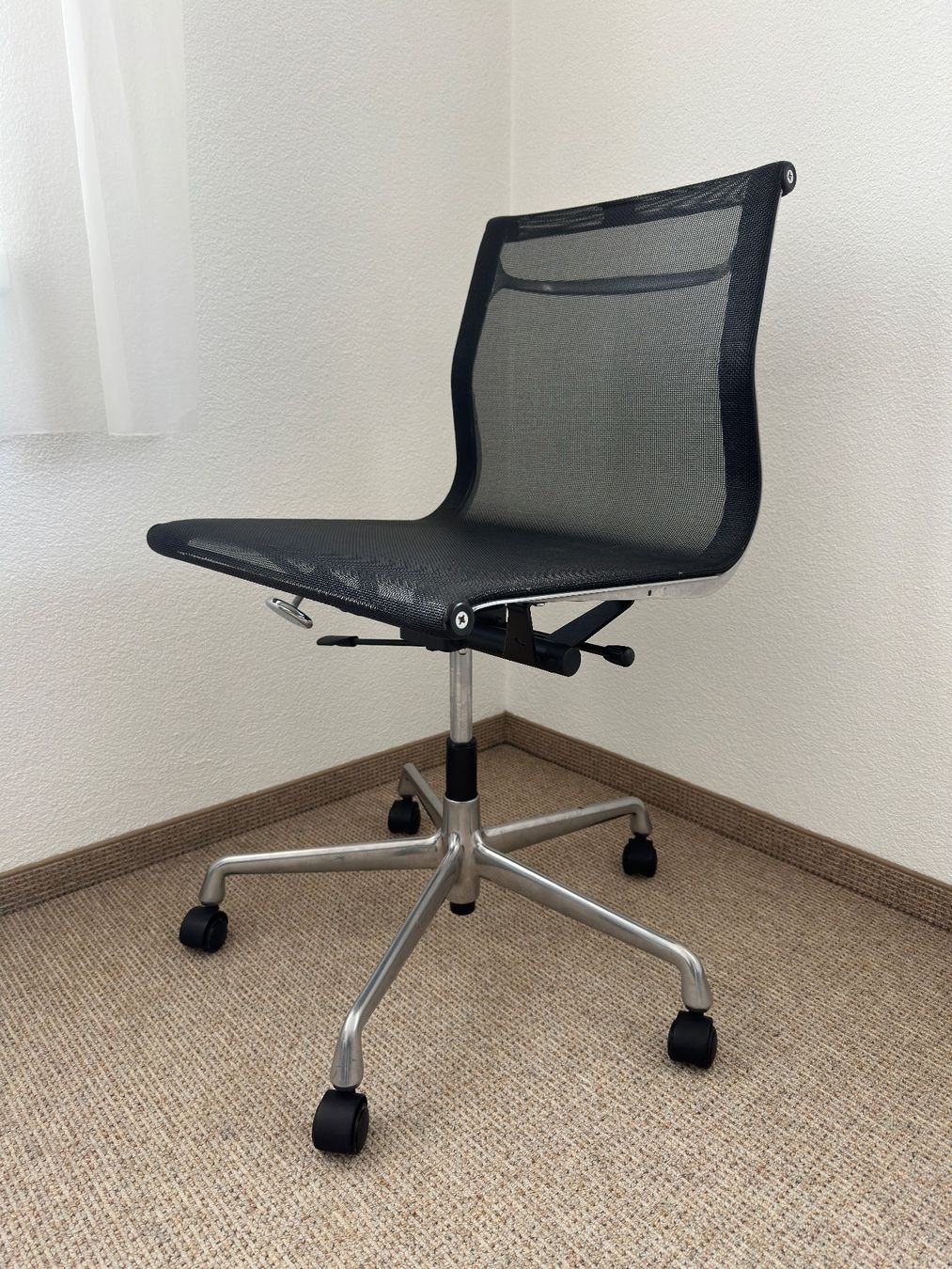 Vitra Chaises: Bürostuhl Vitra – D'occasion à Hittnau par LiLRabBbit