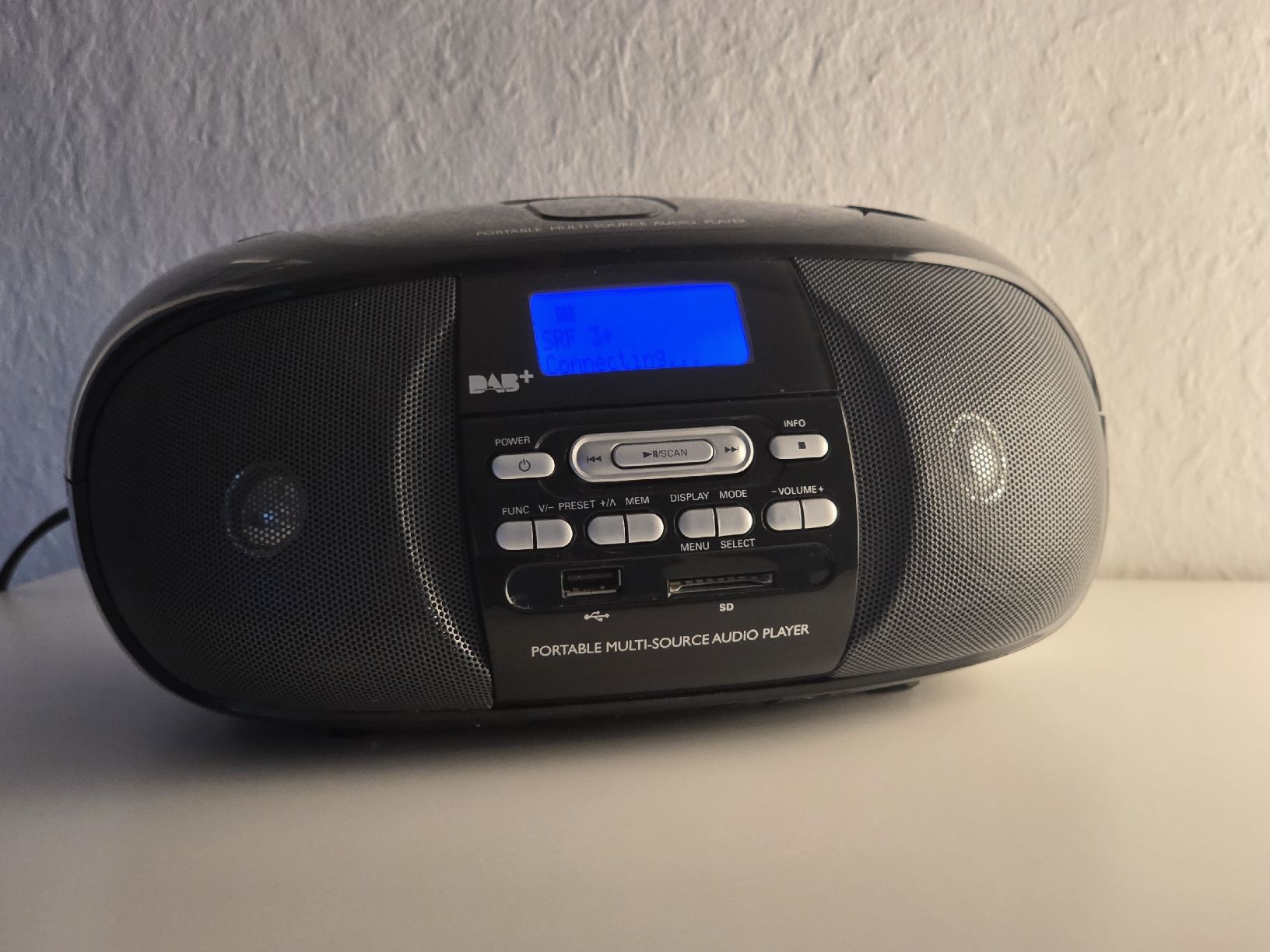Sistemi audio & multimediali: DB CD-Player DAB+ Radio – Usato da Bern venduto da Enya1 2