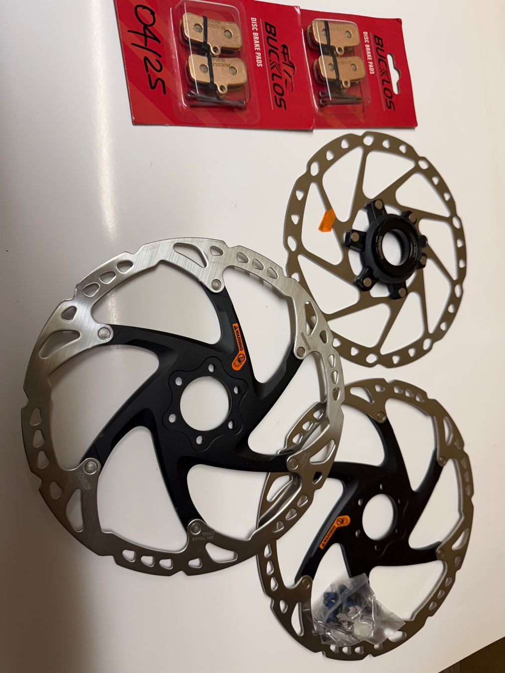 Shimano Pezzi di ricambio: E-MTB Bremsscheiben und Bremsbeläge – Nuovo e nell'imballaggio originale da Gudo venduto da lspm