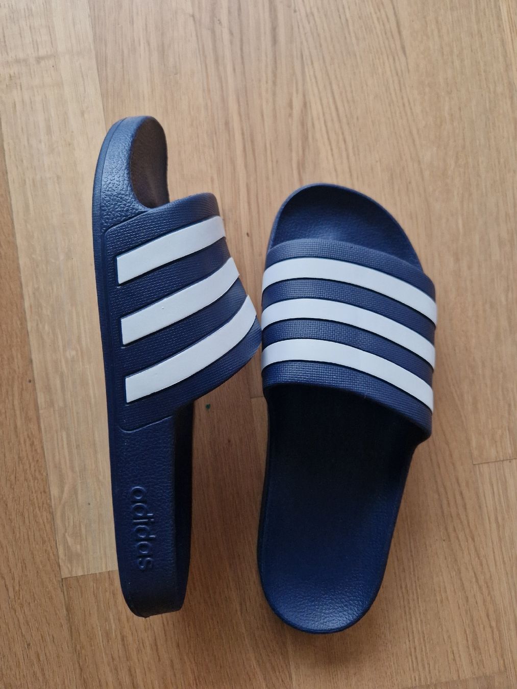 Adidas Herrenschuhe: Adiletten Grösse 40 - Neu – Neu (gemäss Beschreibung) aus Basel von Alekto 1