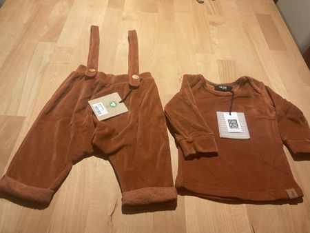 Zwei Teiler Pure Pure Nikiplüsch 68 Trägerhösli  Tshrt