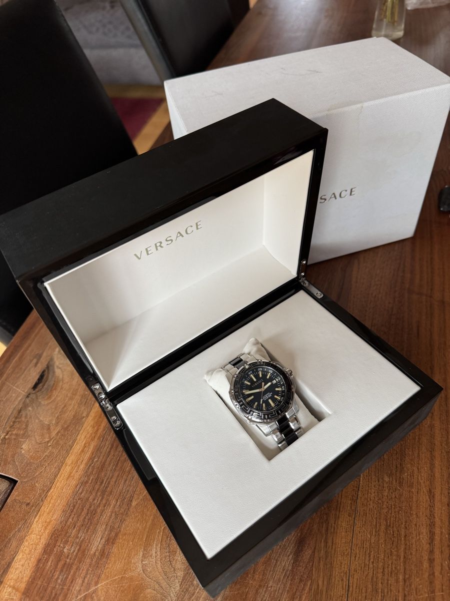 Versace Orologi: Edle rare VERSACE Diver Herrenuhr, Swiss Made, Automatic – Usato da Rünenberg venduto da Fendi02 1