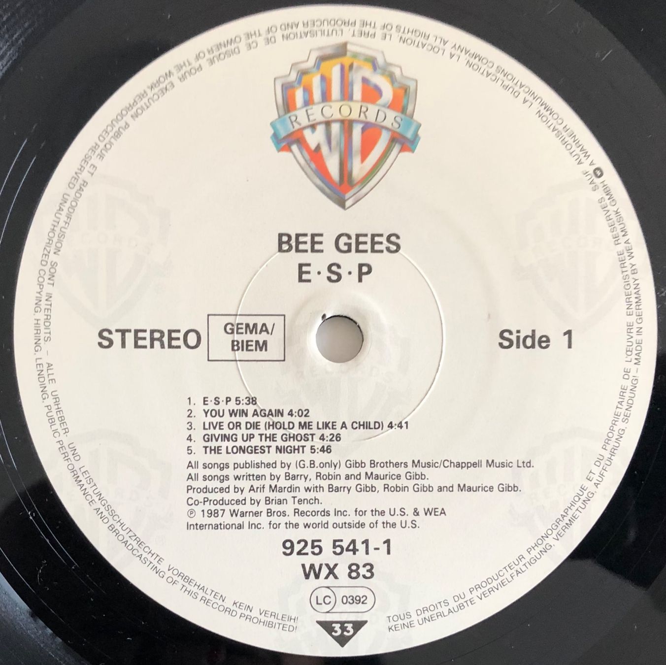 Vinyles: BEE GEES - E·S·P – D'occasion à Poliez-Pittet par Newtown-Records 3