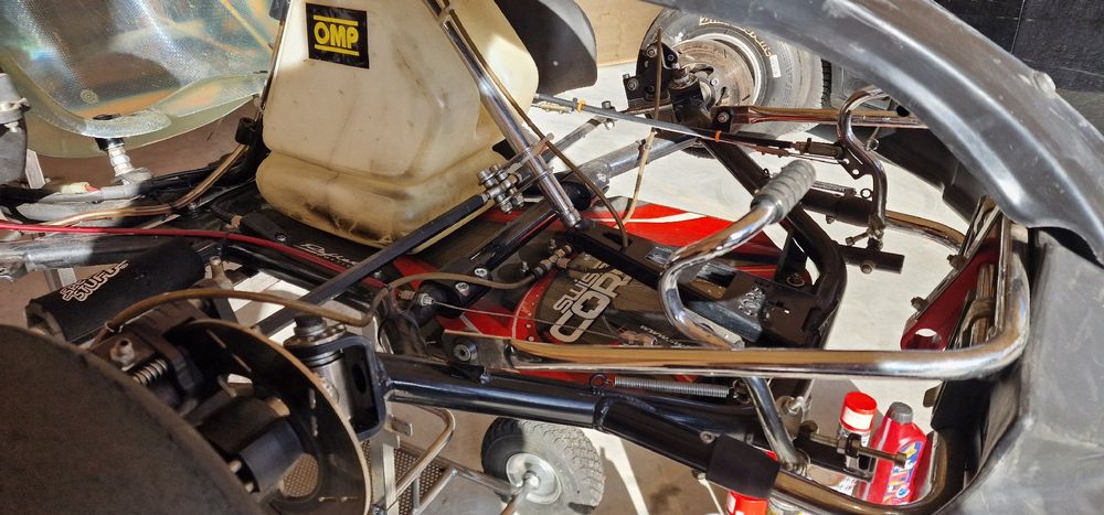 Rennkart swiss-corse 125ccm mit viel Zubehör 5