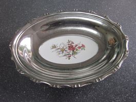 Alte Metall-Schale, Platte mit Keramikboden Blumenmotiv