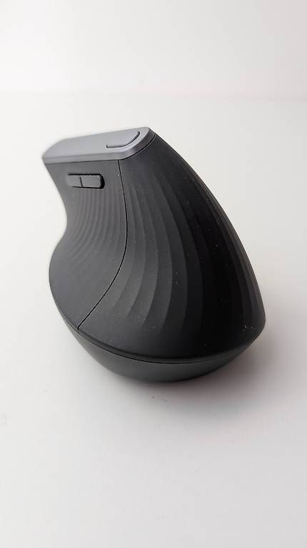 Maus: Ergonomische Maus Logitech ERGO MX Vertical – Neu und originalverpackt aus Bremgarten b. Bern von Flintli 1