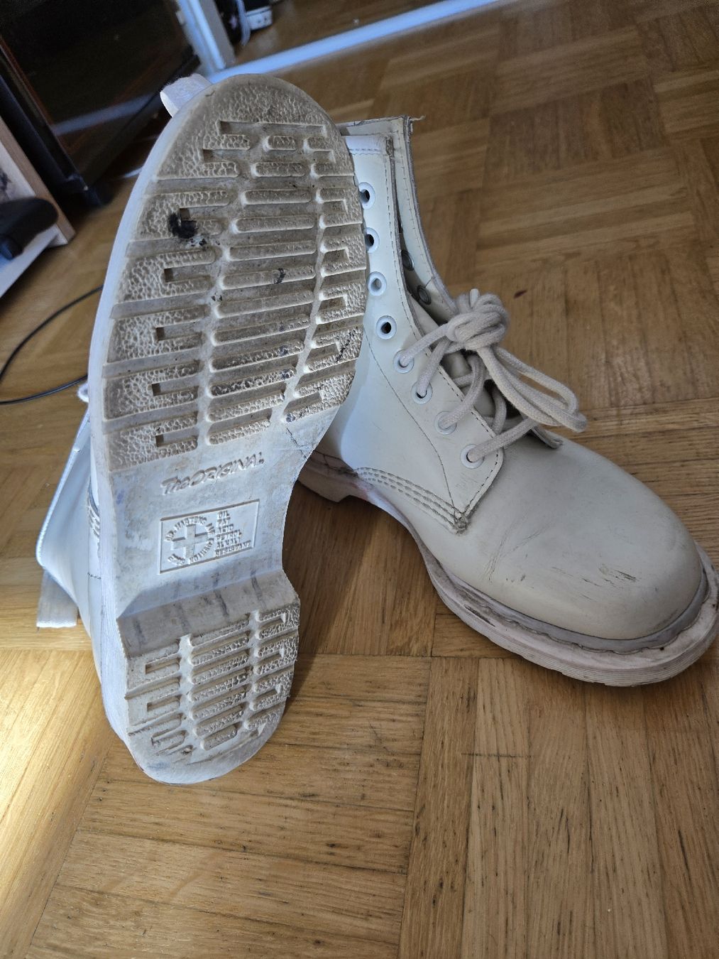 Dr. Martens Scarpe da uomo: Doc Martens mono white pointure 41 – Usato da Carouge GE venduto da lilysfc 2