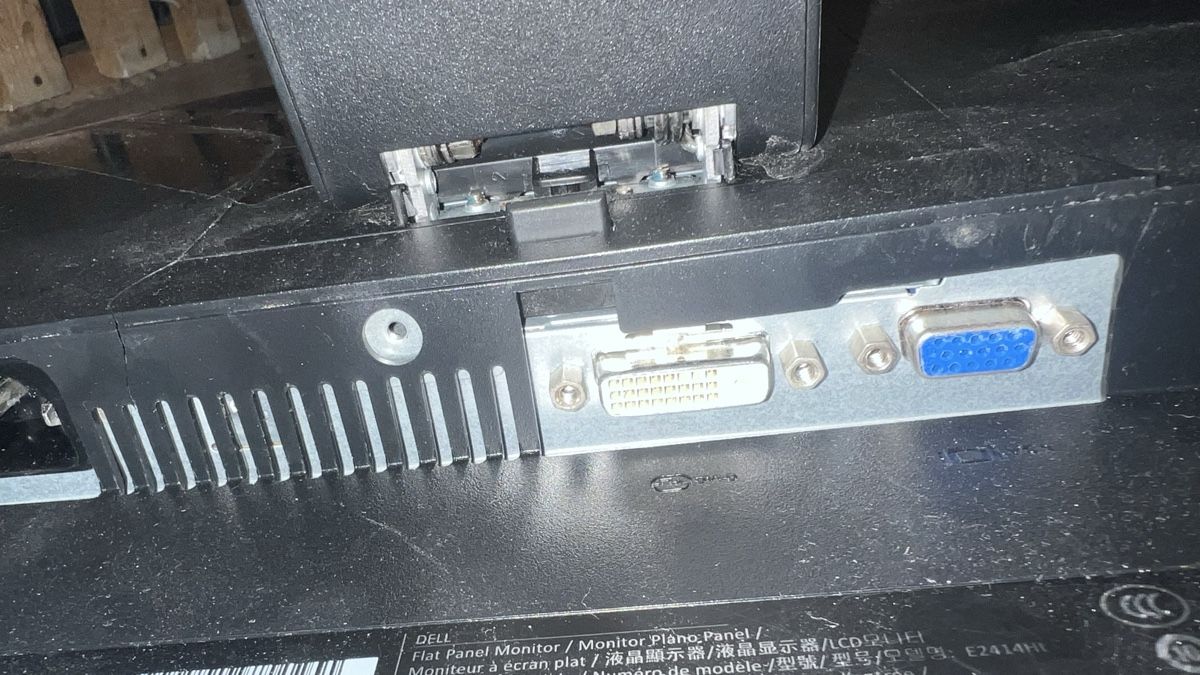Dell Monitor: Monitor DELL 57x33 – Usato da Sisseln venduto da nt.geschenkshop 3