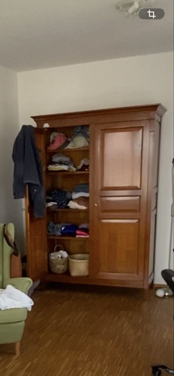 Schränke: Holzschrank – Gebraucht aus Sins von charlottemoiraw 2