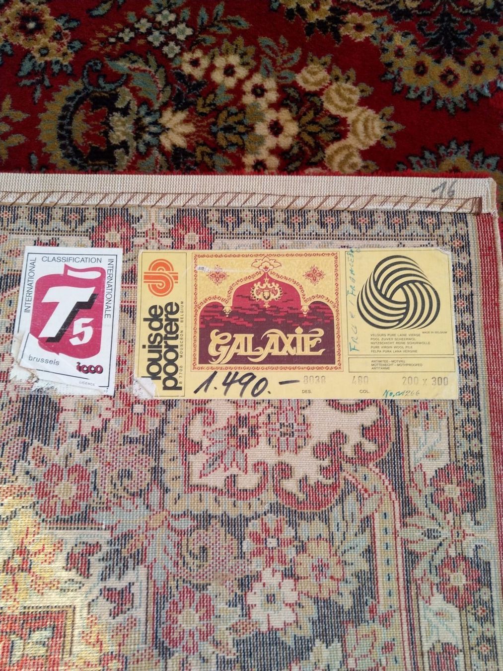 Tapis: Teppich aus Schurwolle – Neuf (Voir description) à Egg b. Zürich par d.t.t 2
