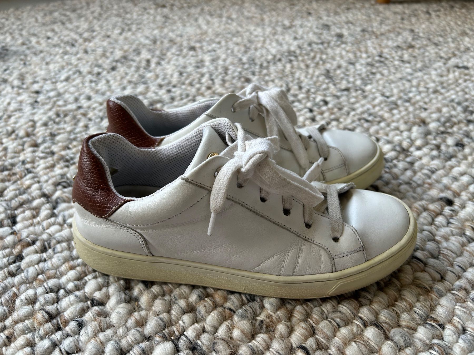 Longchamp Scarpe da donna: Longchamp Sneakers, Gr. 35.5, Weiss – Usato da Wallisellen venduto da tho_9tbl 3