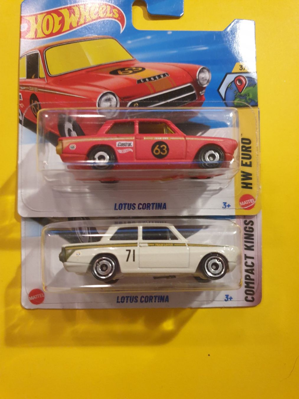 Hot Wheels Modellini d'auto: 2 x Hot Wheels LOTUS CORTINA – Nuovo e nell'imballaggio originale da Oftringen venduto da Rotor 1
