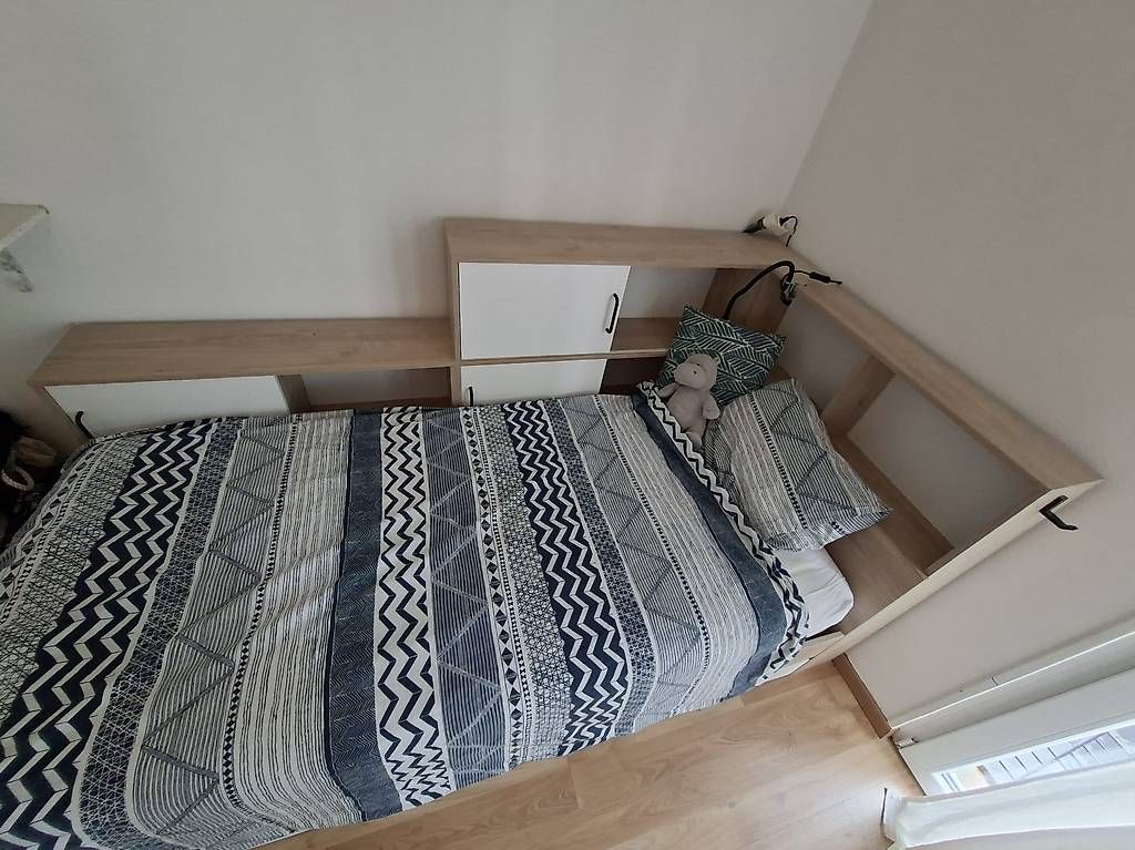 Betten: Lit simple avec rangement – Gebraucht aus Lonay von ami_896q 1