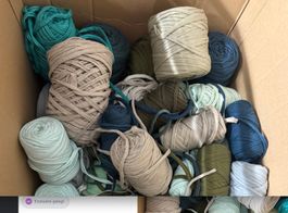Garnknäuel T-Shirt Garn Resten verschiedene Farben
