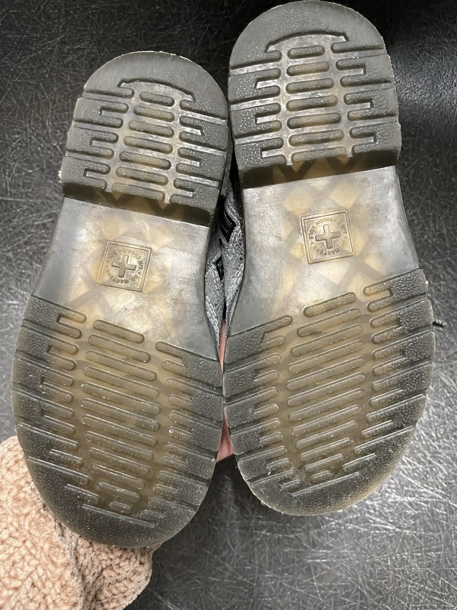 Dr. Martens Scarpe per ragazze: Dr. Martens Kinderschuhe Gr. 28 – Usato da Ennetbaden venduto da Mentos07 2