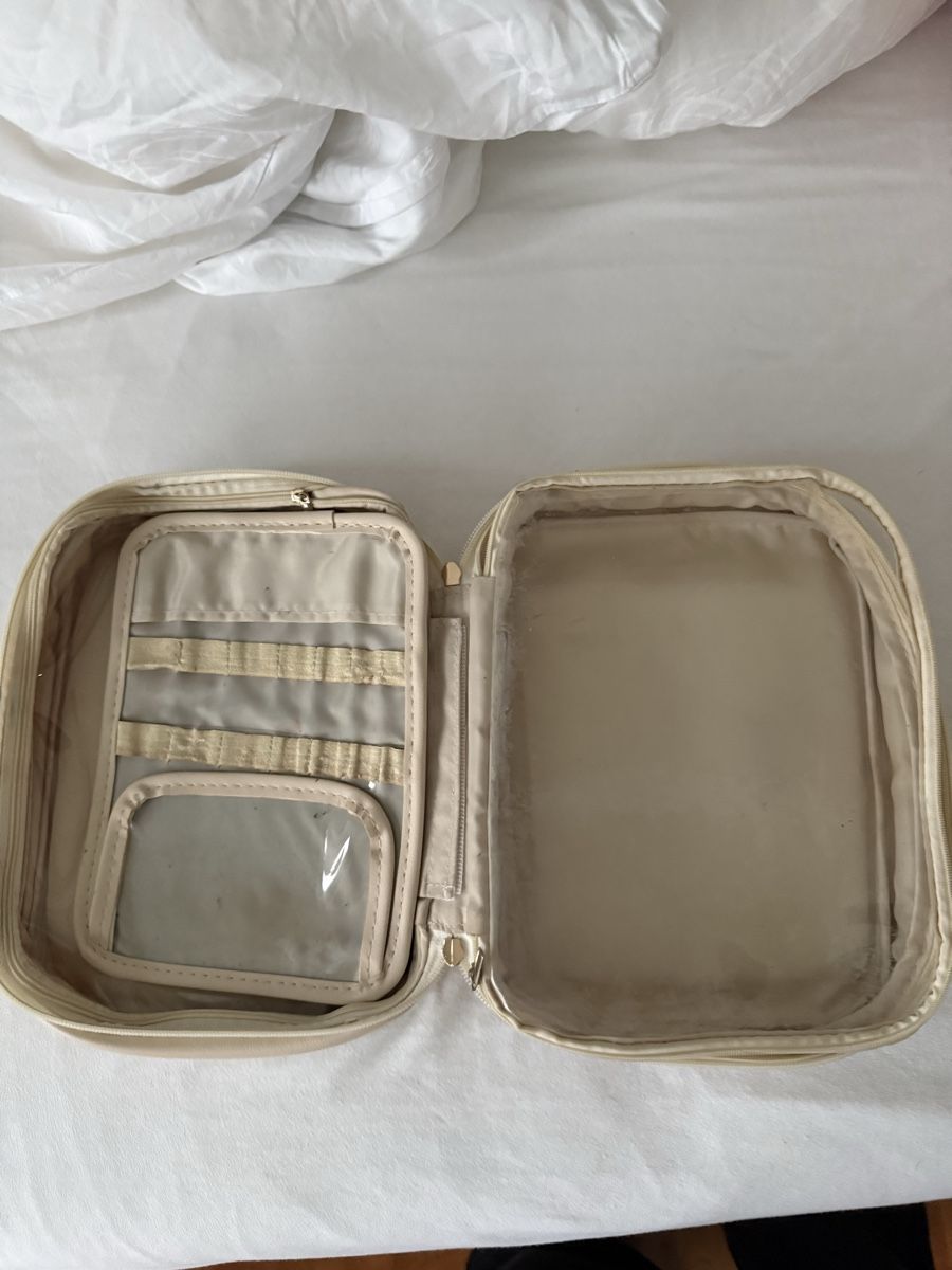 Custodie per cosmetici: Kosmetiktasche/Reisetasche - Beige – Usato da Dietlikon venduto da lizz.yy 2