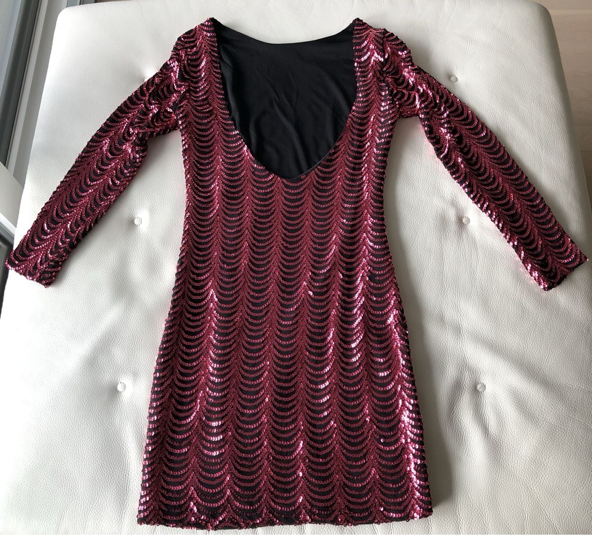 Robes: Robe à sequins rose T38 – D'occasion à Cointrin par sacha1981 1