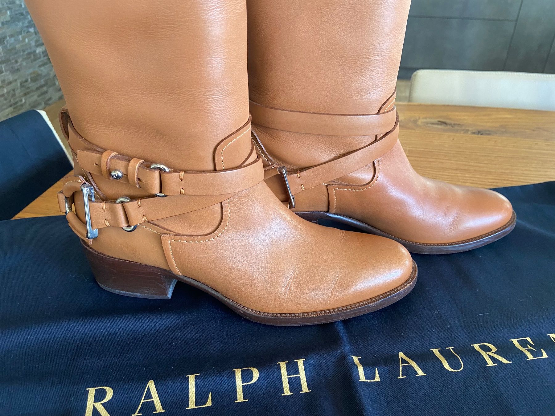 Ralph Lauren Damenschuhe: RALPH LAUREN - Sublime Bottes Camel - 38 – Gebraucht aus Chardonne von  3