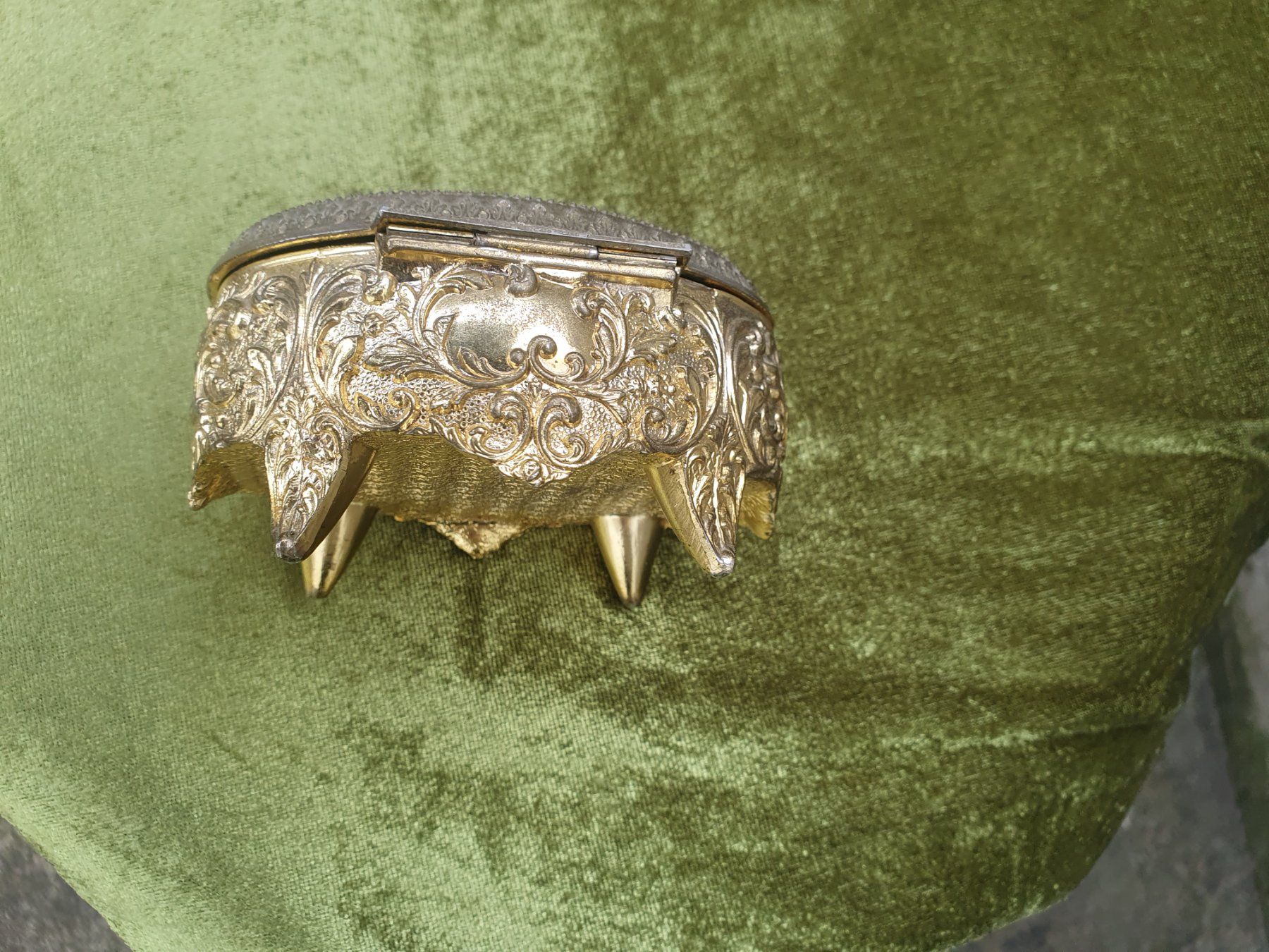 Tutte le decorazioni: Antike Schmuckdose Gold Dose Vintage Geschenkidee – Usato da Reinach venduto da 3Guggerli 4