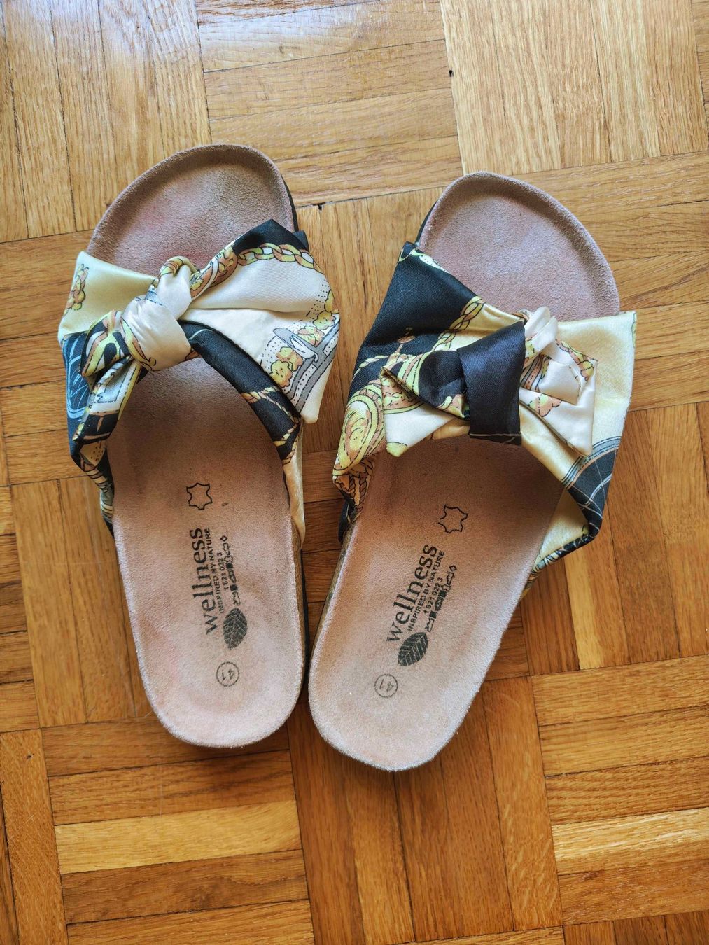 Scarpe da donna: Sandales mules Wellness taille 41 – Usato da Lausanne venduto da Marsaline