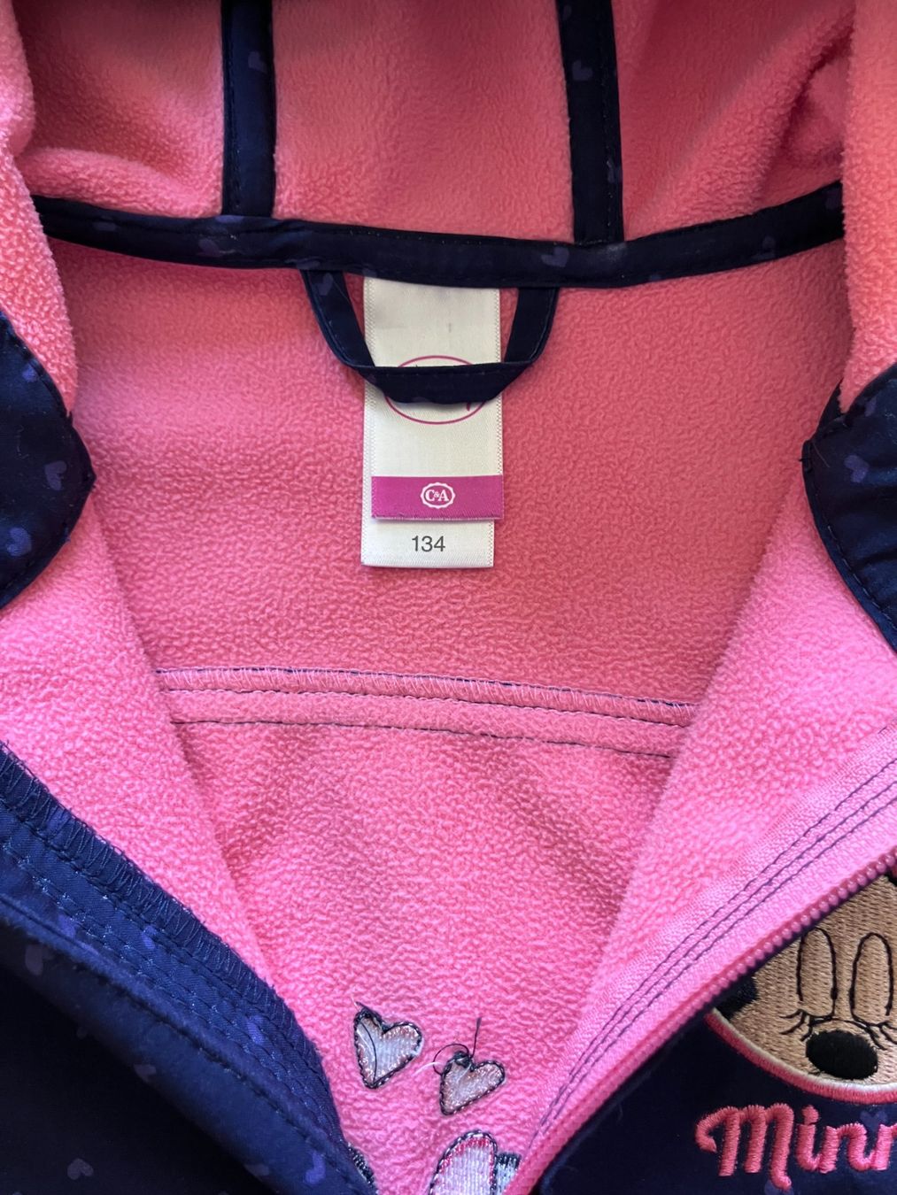 C&A Giacche & Cappotti: Softshelljacke Minnie blau-pink 134 – Usato da Brugg AG venduto da salo4me 2