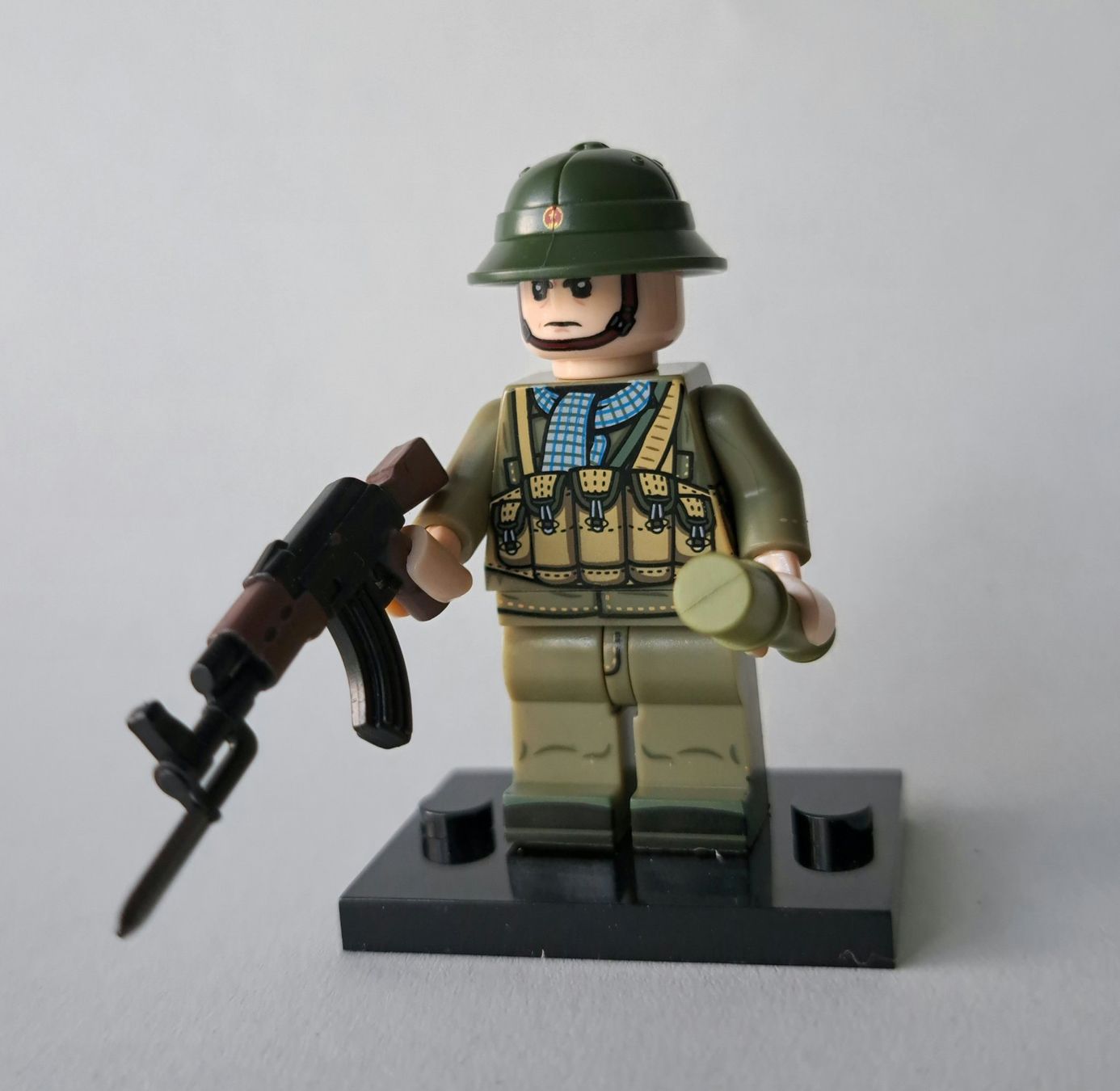 Statuette: Minifigur Vietnam War #6 – Nuovo (secondo la descrizione) da Igis venduto da magneto_hg