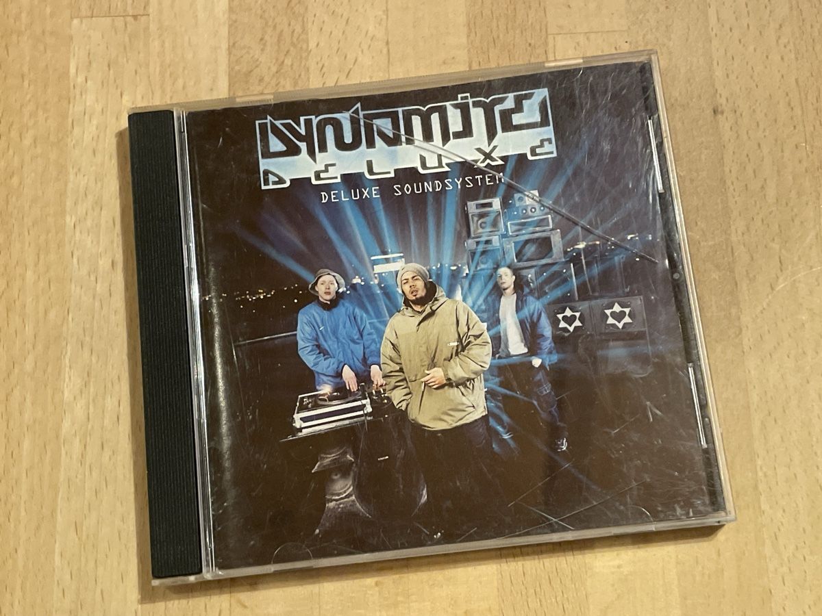 CDs: Dynamite Deluxe - Deluxe Sound System - CD – Gebraucht aus Rheinfelden von slimjim
