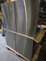 Wandschrank #242