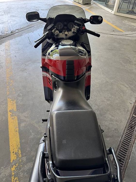 Honda Strada: Honda CBR 1000F – Usato da Ernetschwil venduto da kiki-automobile 4