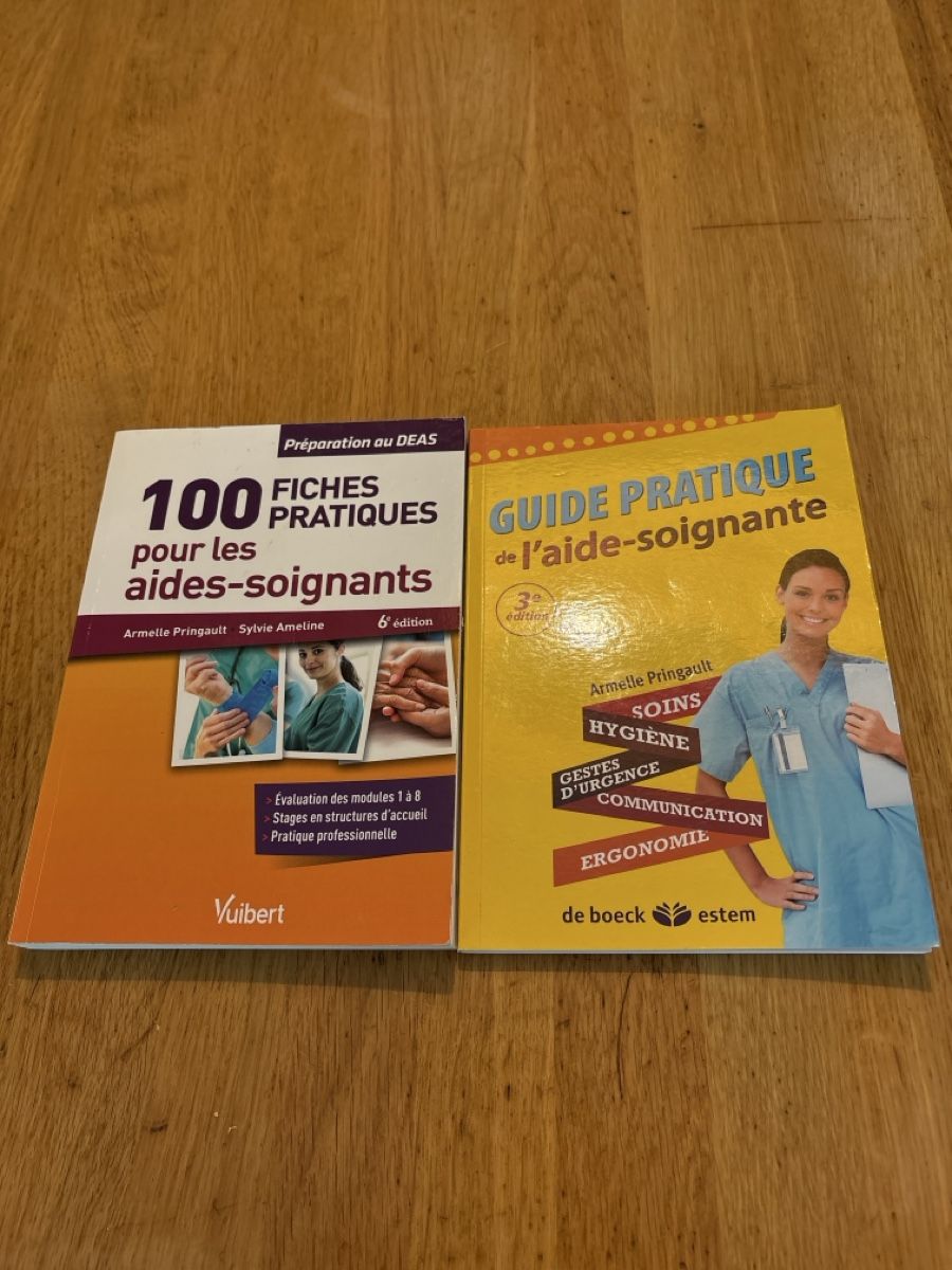 Libri: Aide-soignante livres  – Usato da Attalens venduto da Skorpionica