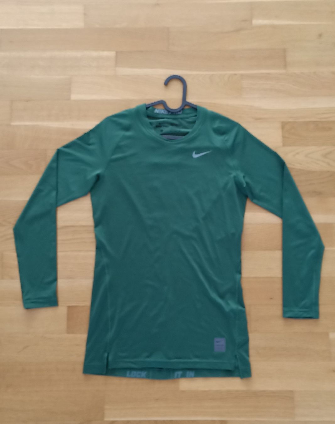 Nike T-shirt: NIKE PRO Shirt – Usato da Kriens venduto da San74