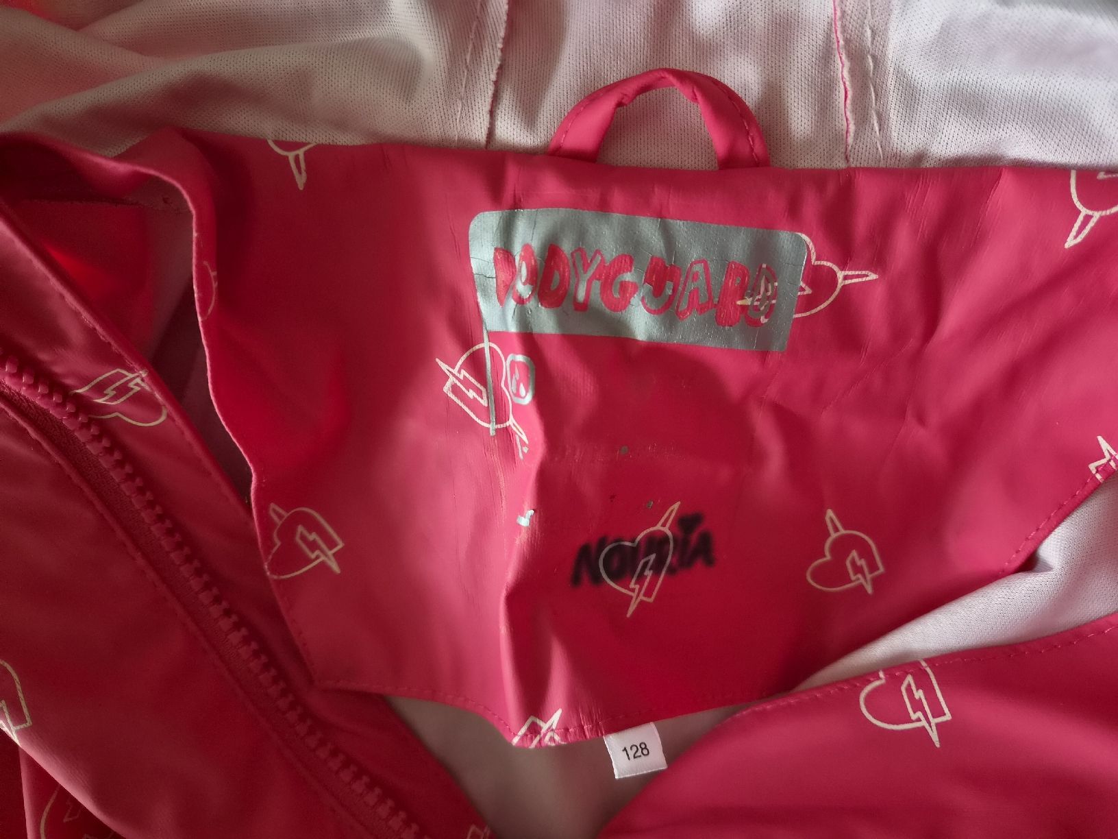 C&A Jacken & Mäntel: Regenjacke mit Herzen  – Gebraucht aus Bern von hirse03 2