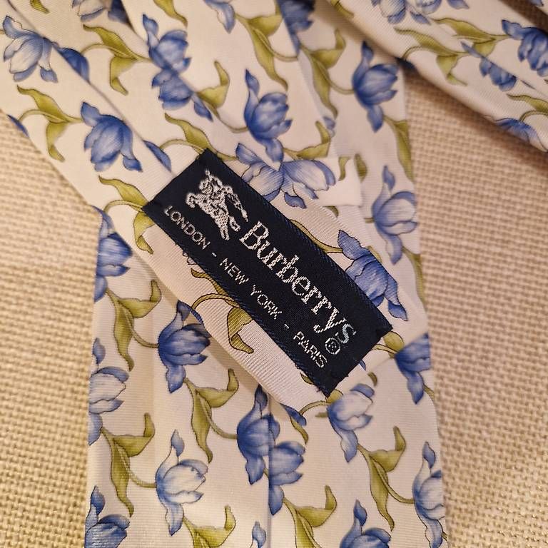 Cravatte: Burberry's  - cravatte soie – Usato da Lausanne venduto da fclaus-2009 3