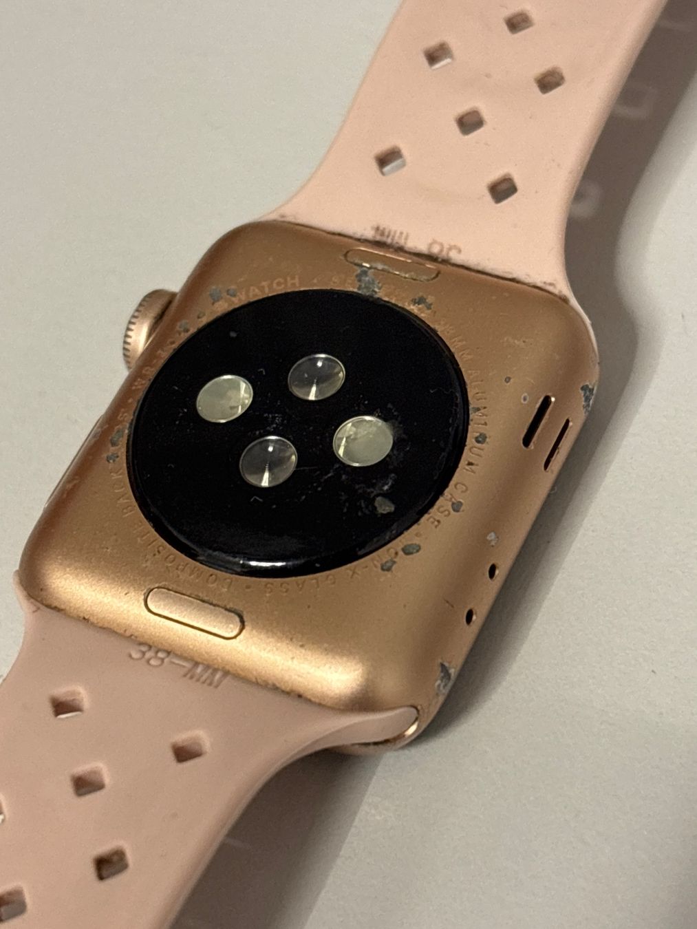 Apple Smartwatch: Apple Watch 3 Roségold – Difettoso da Hägendorf venduto da Borni1 3
