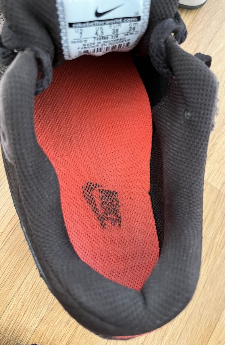 Nike Scarpe da uomo: Nike MD Runner 2, Grösse 4.5 – Usato da Ittigen venduto da franzis6 2