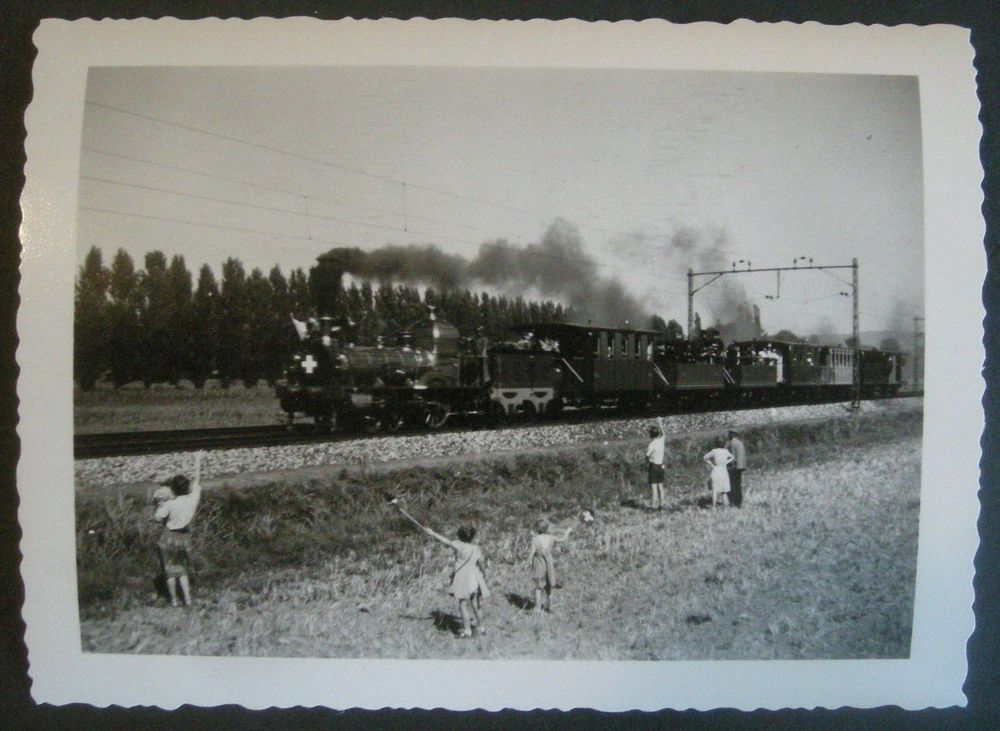 PRIVATFOTO, Spanisch Brötli Bahn Jub. 1947, KINDER WINKEN Kaufen auf