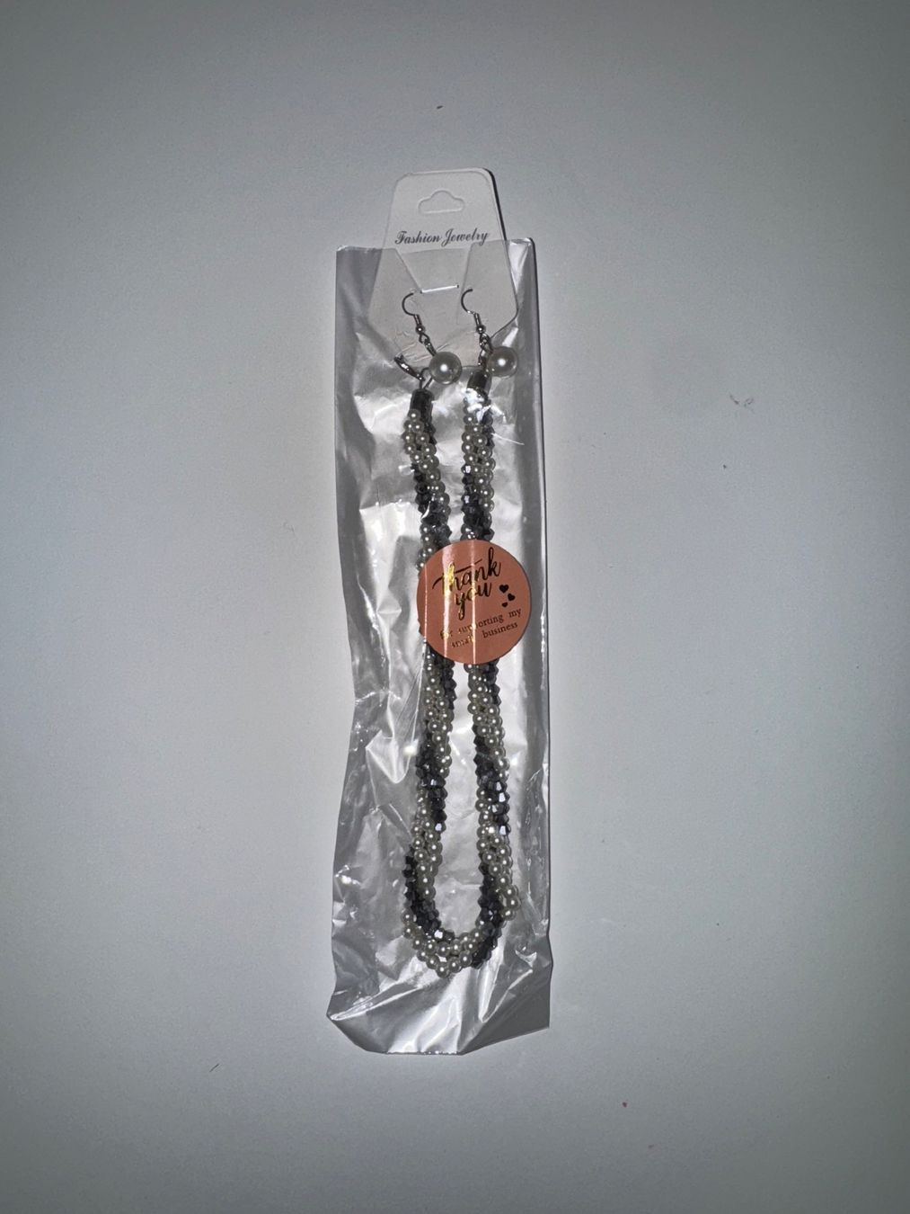 Sonstiger Schmuck: Hübsche Perlenkette mit Ohrschmuck – Neu und originalverpackt aus Grosswangen von Second_hand_paradise