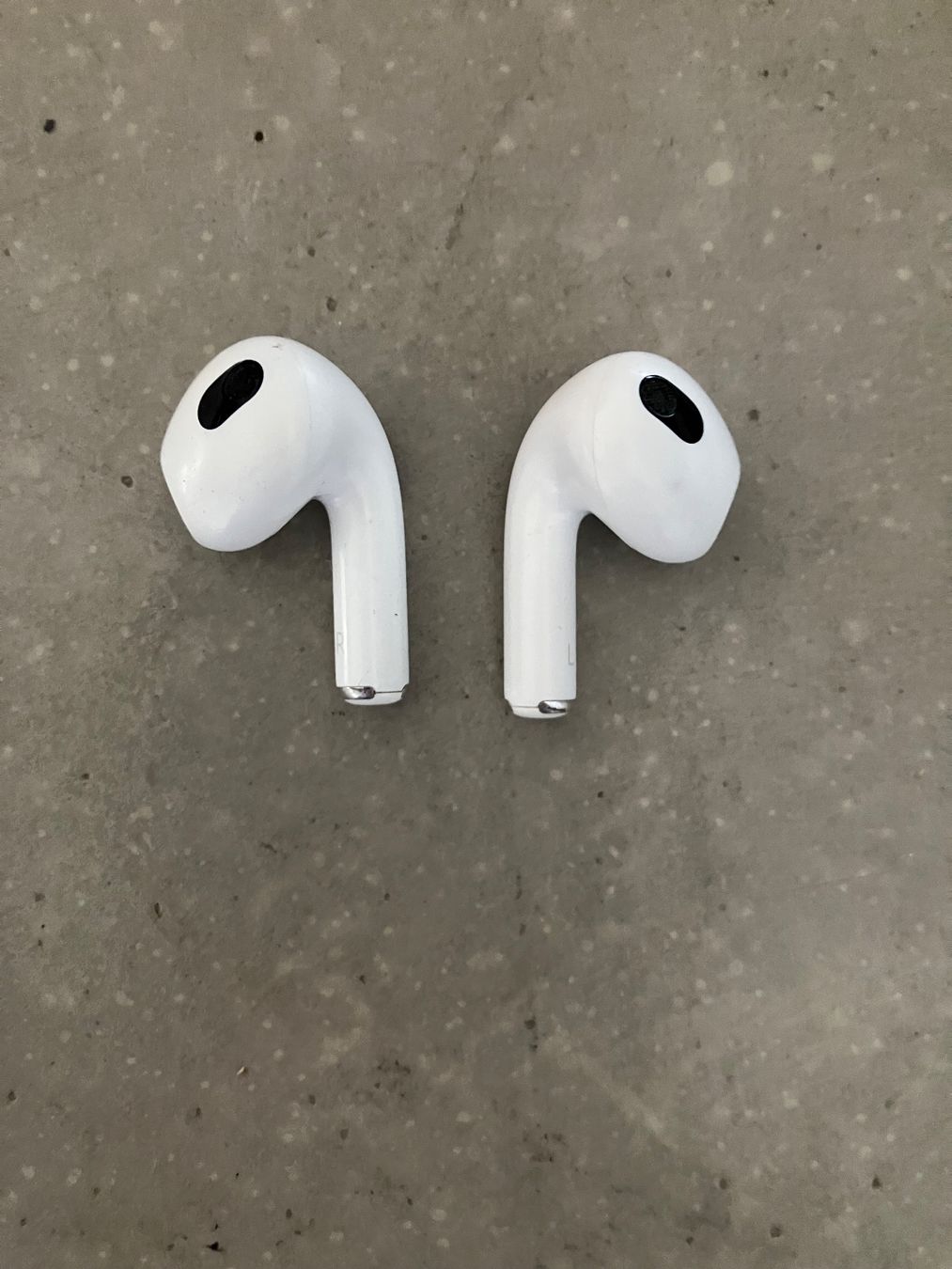 Apple Casques audio: Apple AirPods 3 – D'occasion à Lausanne par mr.v 7