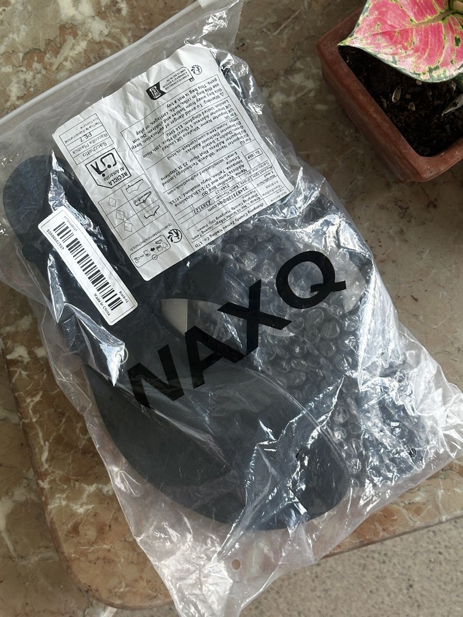 Damenschuhe: Sandalen mit Absatz schwarz Grösse 42 neu – Neu und originalverpackt aus Schlieren von axe_nr8f 7