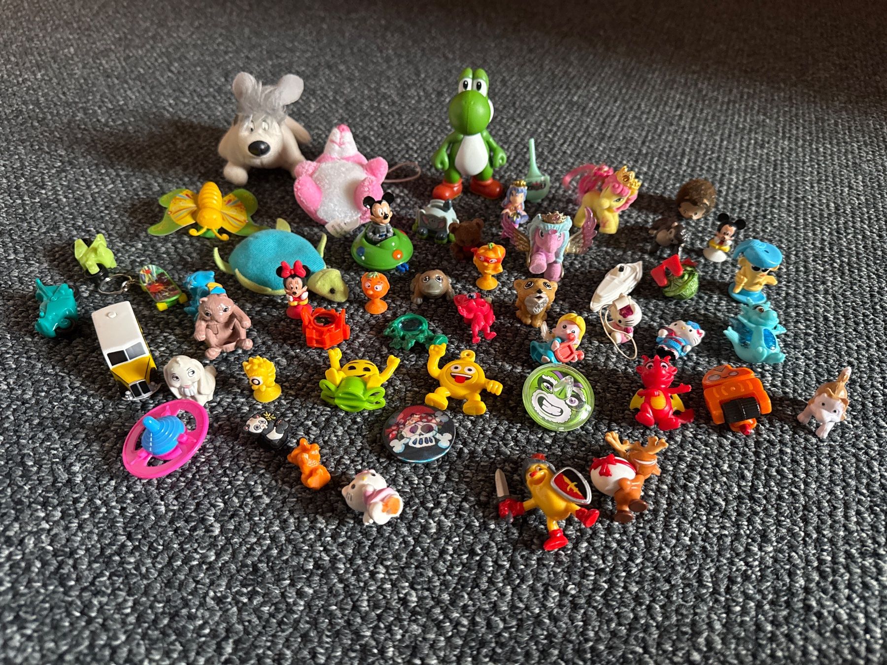 Giocattoli: Kinderspielzeug/ Figuren – Usato da Geuensee venduto da jes_9xyk