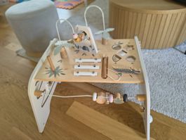 Motorikspielzeug Spieltisch aus Holz