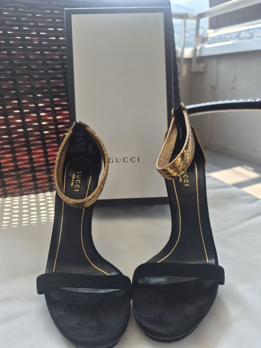 Gucci Damenschuhe: shoes Gucci 37.5 – Gebraucht aus Bellinzona von ats_s9v8