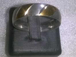 RING EDELSTHAL VERGOLDET UND VERSILBER,,,GLANZIG
