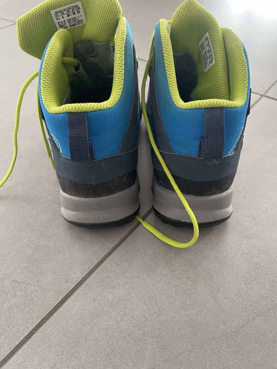 Adidas Schuhe für Jungen: Wanderschuh Adidas – Gebraucht aus Niederuzwil von sifel 2