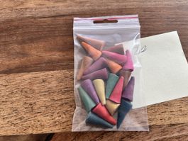 20 Duft Räucherkegel farbig & aromatisch