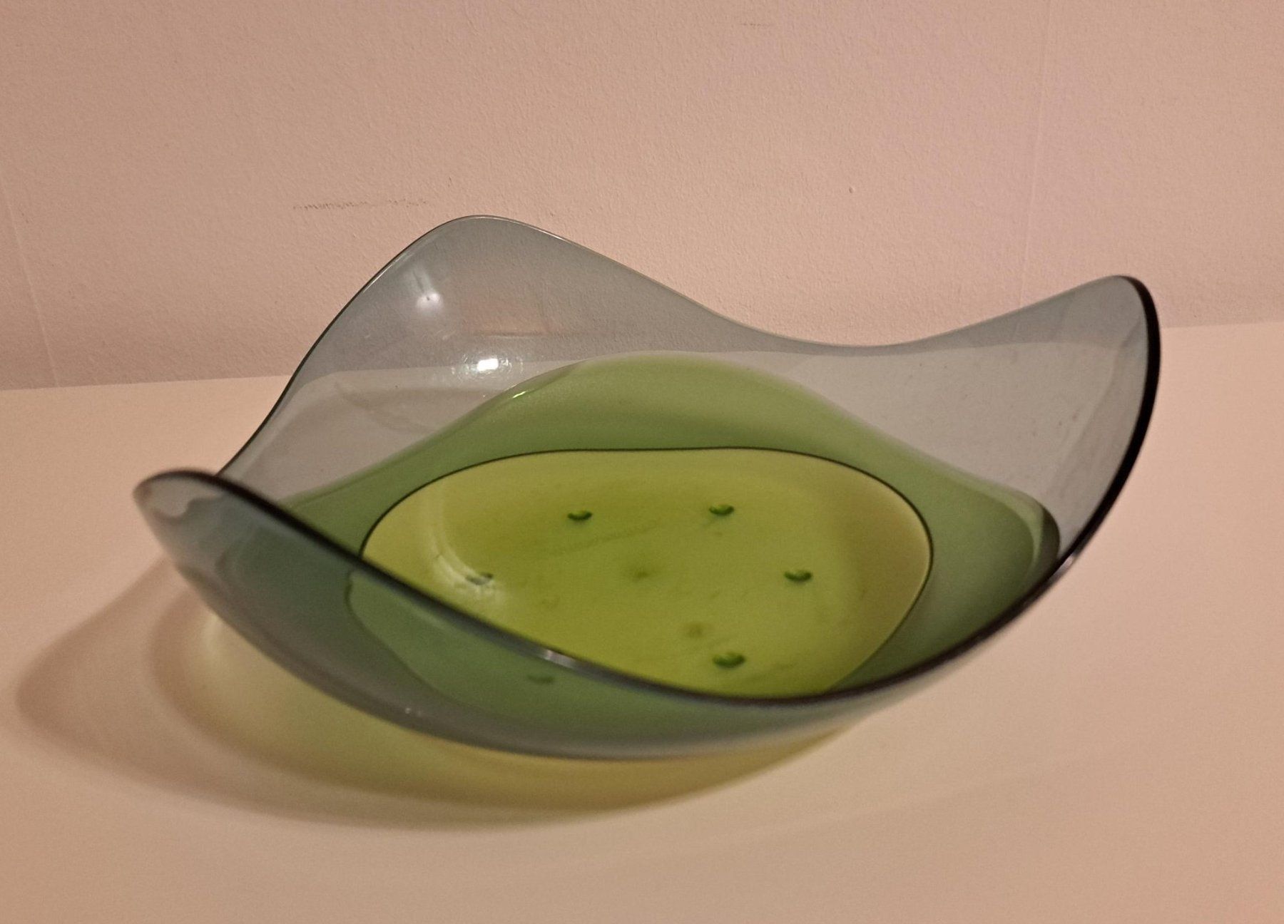 Tupperware Behälter & Ähnliches: Tupperware Eleganzia Schale in Grün – Gebraucht aus Basel von Patiscat
